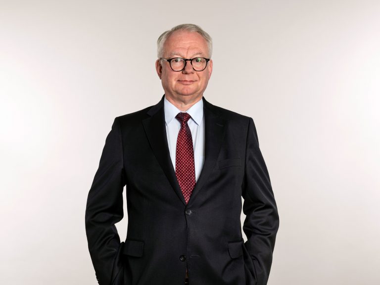 DR. UWE LENZ Rechtsanwalt und Notar (Amtssitz Bremen), Fachanwalt für Steuerrecht